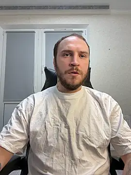 Snapshot of _XxX-XxX_ chatting on 03/19/25, 10:31  XxX-XxX  online show from 03/19/25, 10:31