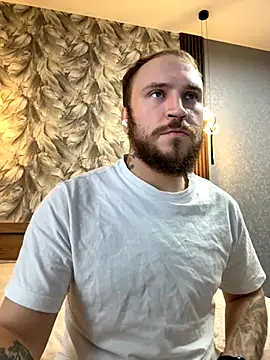 Snapshot of _XxX-XxX_ chatting on 09/30/25, 12:21  XxX-XxX  online show from 09/30/25, 12:21