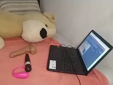 Snapshot of Chandy012 chatting on 01/17/26, 01:49 Chandy012 online show from 01/17/26, 01:49