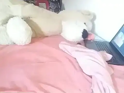 Snapshot of Chandy012 chatting on 01/18/26, 02:32 Chandy012 online show from 01/18/26, 02:32