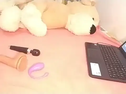 Snapshot of Chandy012 chatting on 02/17/26, 02:02 Chandy012 online show from 02/17/26, 02:02