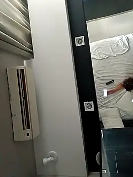 jacaranduba07 online show from 12/16/25, 01:16