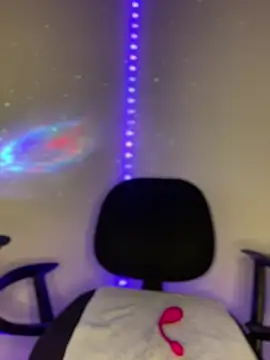 vane foxxx online show from 02/17/25, 09:03