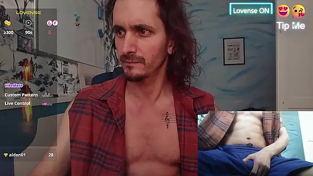 Snapshot of riffraphboi chatting on 09/30/25, 10:31 riffraphboi online show from 09/30/25, 10:31