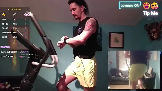 Snapshot of riffraphboi chatting on 01/08/26, 07:27 riffraphboi online show from 01/08/26, 07:27