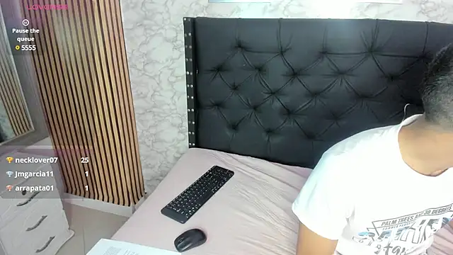 Snapshot of stefany_pablo1 chatting on 02/11/25, 03:29 stefany pablo1 online show from 02/11/25, 03:29