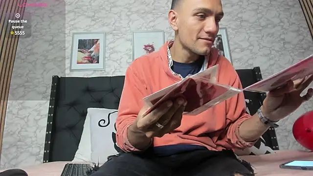 Snapshot of stefany_pablo1 chatting on 02/13/25, 12:32 stefany pablo1 online show from 02/13/25, 12:32