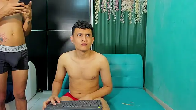 CoupleTwink12 online show from 02/26/25, 07:27