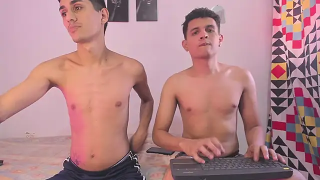 CoupleTwink12 online show from 02/27/26, 07:36