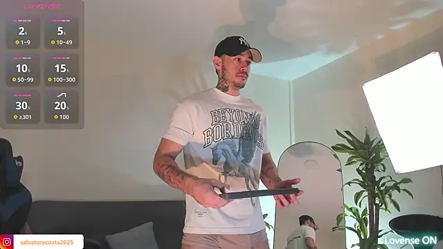 Snapshot of Salvatore_costa chatting on 11/01/25, 07:21 Salvatore costa online show from 11/01/25, 07:21