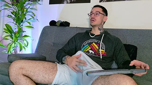 Snapshot of Salvatore_costa chatting on 02/23/26, 01:25 Salvatore costa online show from 02/23/26, 01:25