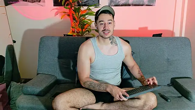 Snapshot of Salvatore_costa chatting on 03/14/26, 03:56 Salvatore costa online show from 03/14/26, 03:56