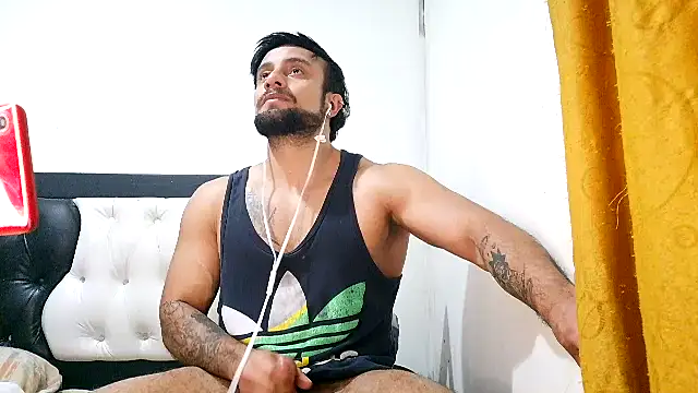 Snapshot of davidcr89 chatting on 02/11/26, 07:46 davidcr89 online show from 02/11/26, 07:46