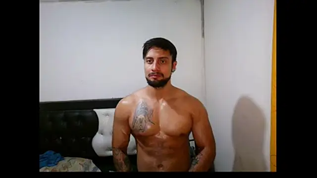 Snapshot of davidcr89 chatting on 02/19/26, 05:47 davidcr89 online show from 02/19/26, 05:47