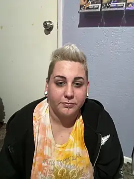 Snapshot of MistressMizfit chatting on 01/14/25, 09:51 MistressMizfit online show from 01/14/25, 09:51