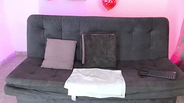 lucie petite online show from 02/17/25, 10:03