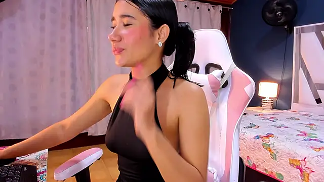 Snapshot of Alondra_Cutie chatting on 02/27/25, 11:20 Alondra Cutie online show from 02/27/25, 11:20