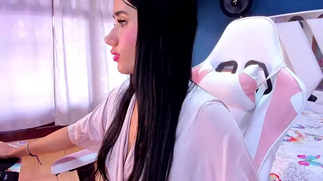 Snapshot of Alondra_Cutie chatting on 03/22/25, 09:10 Alondra Cutie online show from 03/22/25, 09:10