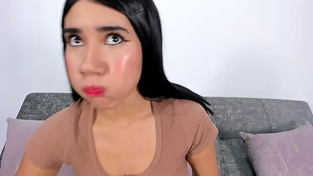 Snapshot of Alondra_Cutie chatting on 09/26/25, 08:40 Alondra Cutie online show from 09/26/25, 08:40