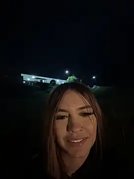 Snapshot of Alahiaa_ chatting on 11/03/25, 12:35 Alahiaa online show from 11/03/25, 12:35