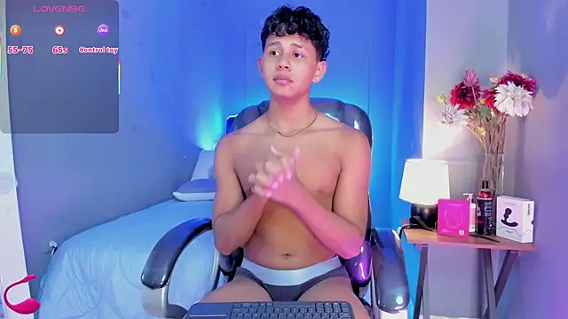 Snapshot of Dawn16_ chatting on 11/07/25, 08:53 Dawn16 online show from 11/07/25, 08:53