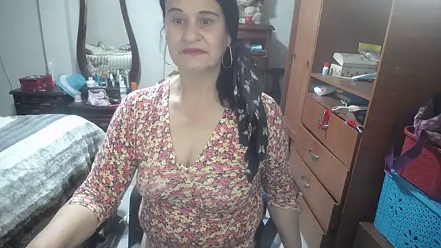 Snapshot of jazmin_mature_ chatting on 03/12/26, 12:33 jazmin mature online show from 03/12/26, 12:33