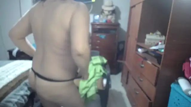 Snapshot of jazmin_mature_ chatting on 03/18/26, 12:41 jazmin mature online show from 03/18/26, 12:41