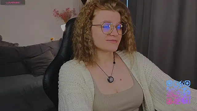 Snapshot of _JessieVibes chatting on 07/07/26, 01:37 JessieVibes online show from 07/07/26, 01:37