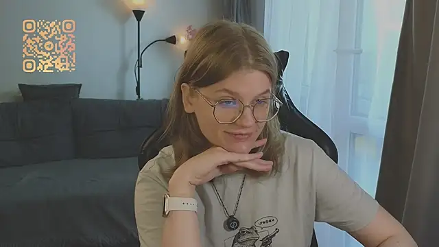 Snapshot of _JessieVibes chatting on 07/19/26, 01:37 JessieVibes online show from 07/19/26, 01:37