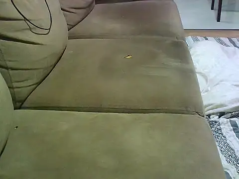 Snapshot of uberdot chatting on 10/30/25, 11:27 uberdot online show from 10/30/25, 11:27