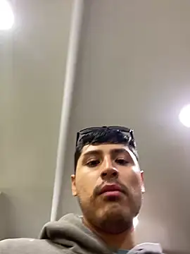 Snapshot of PerroDemonioHot chatting on 02/27/25, 05:58 PerroDemonioHot online show from 02/27/25, 05:58