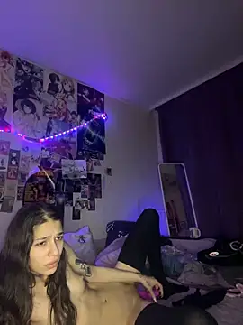 Snapshot of mollyEXD chatting on 01/17/25, 08:33 mollyEXD online show from 01/17/25, 08:33