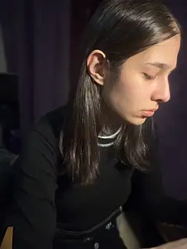 Snapshot of mollyEXD chatting on 11/20/25, 01:33 mollyEXD online show from 11/20/25, 01:33