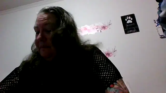 Snapshot of k1w1bbw chatting on 01/25/25, 12:38 k1w1bbw online show from 01/25/25, 12:38