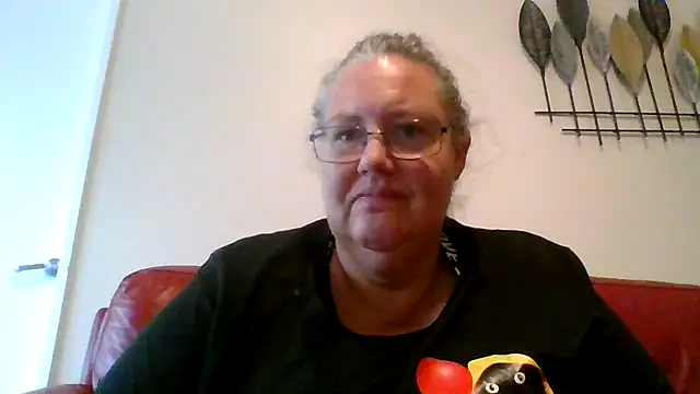 Snapshot of k1w1bbw chatting on 02/10/25, 06:09 k1w1bbw online show from 02/10/25, 06:09