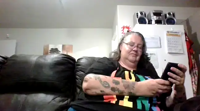 Snapshot of k1w1bbw chatting on 02/17/25, 08:19 k1w1bbw online show from 02/17/25, 08:19