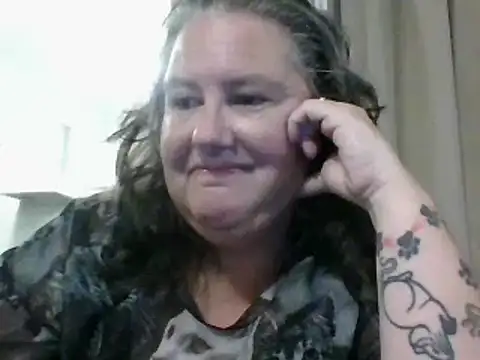 Snapshot of k1w1bbw chatting on 03/02/25, 07:32 k1w1bbw online show from 03/02/25, 07:32