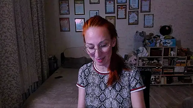 Snapshot of red_rocco chatting on 02/19/25, 06:43 red rocco online show from 02/19/25, 06:43