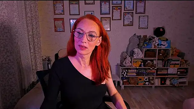 Snapshot of red_rocco chatting on 03/05/25, 04:24 red rocco online show from 03/05/25, 04:24