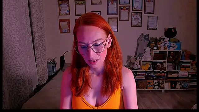 Snapshot of red_rocco chatting on 03/15/25, 04:43 red rocco online show from 03/15/25, 04:43