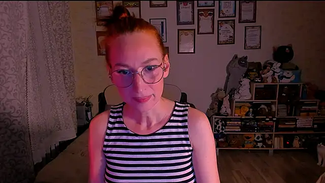 Snapshot of red_rocco chatting on 03/16/25, 04:23 red rocco online show from 03/16/25, 04:23