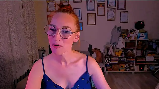 Snapshot of red_rocco chatting on 03/22/25, 04:37 red rocco online show from 03/22/25, 04:37