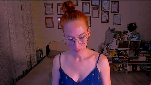 Snapshot of red_rocco chatting on 03/22/25, 07:42 red rocco online show from 03/22/25, 07:42