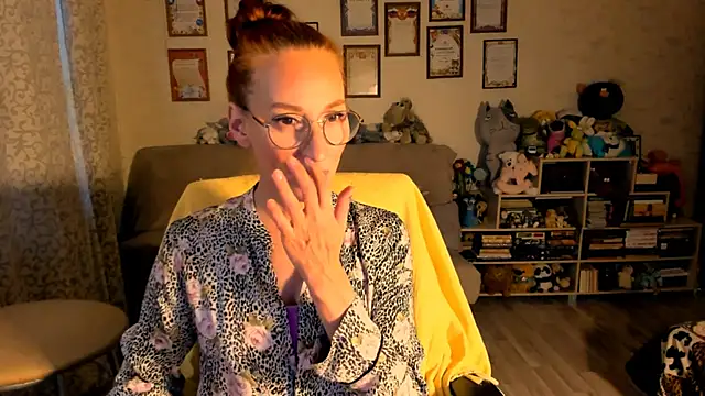 Snapshot of red_rocco chatting on 09/18/25, 02:19 red rocco online show from 09/18/25, 02:19