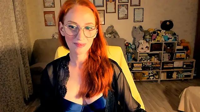 Snapshot of red_rocco chatting on 09/26/25, 04:00 red rocco online show from 09/26/25, 04:00