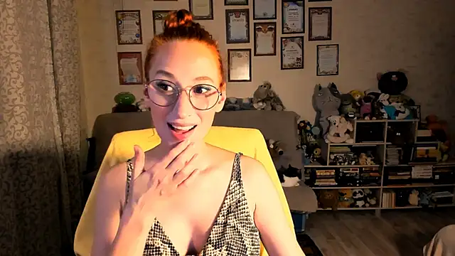 Snapshot of red_rocco chatting on 10/18/25, 03:46 red rocco online show from 10/18/25, 03:46