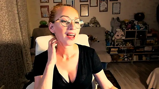 red rocco online show from 11/02/25, 06:10