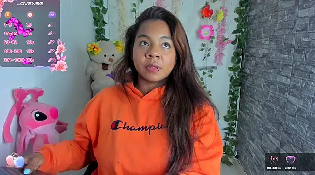 naty jhonsom  online show from 03/10/25, 07:42