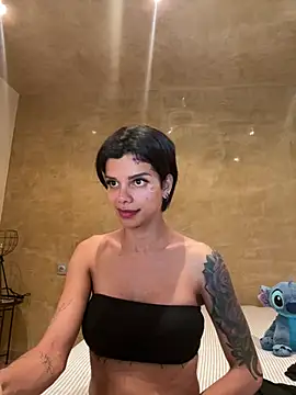 Snapshot of Rosariolovex chatting on 02/05/25, 01:44 Rosariolovex online show from 02/05/25, 01:44