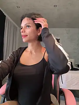 Snapshot of Rosariolovex chatting on 03/21/25, 10:50 Rosariolovex online show from 03/21/25, 10:50